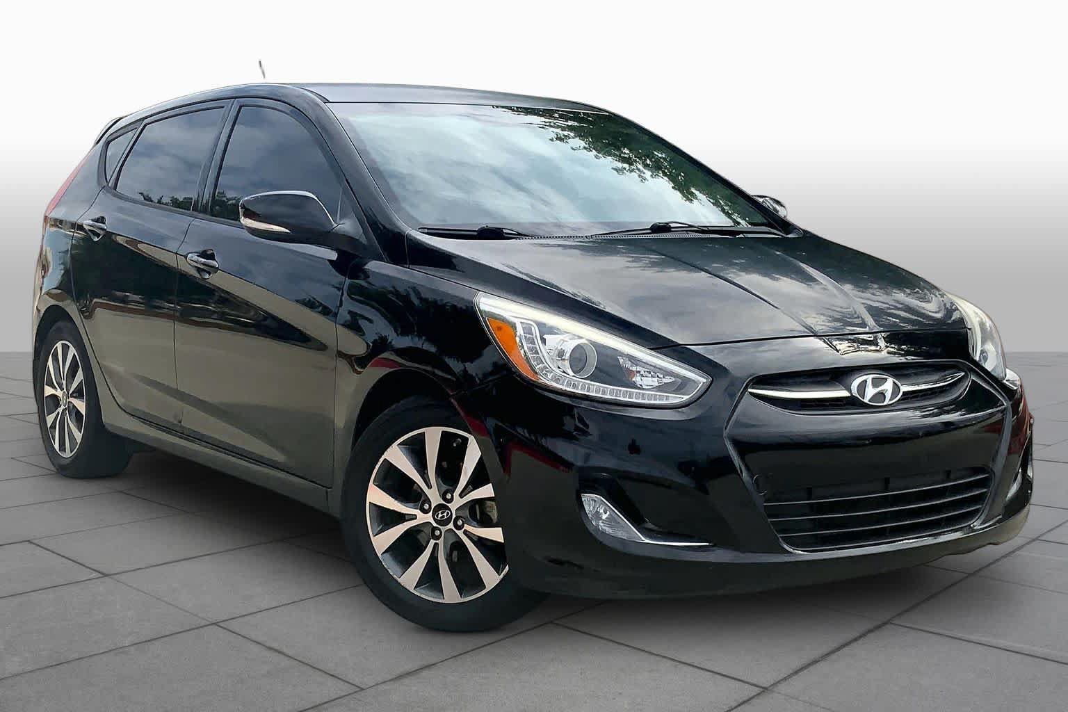 Used 2015 Hyundai Accent Sport FWD image 3