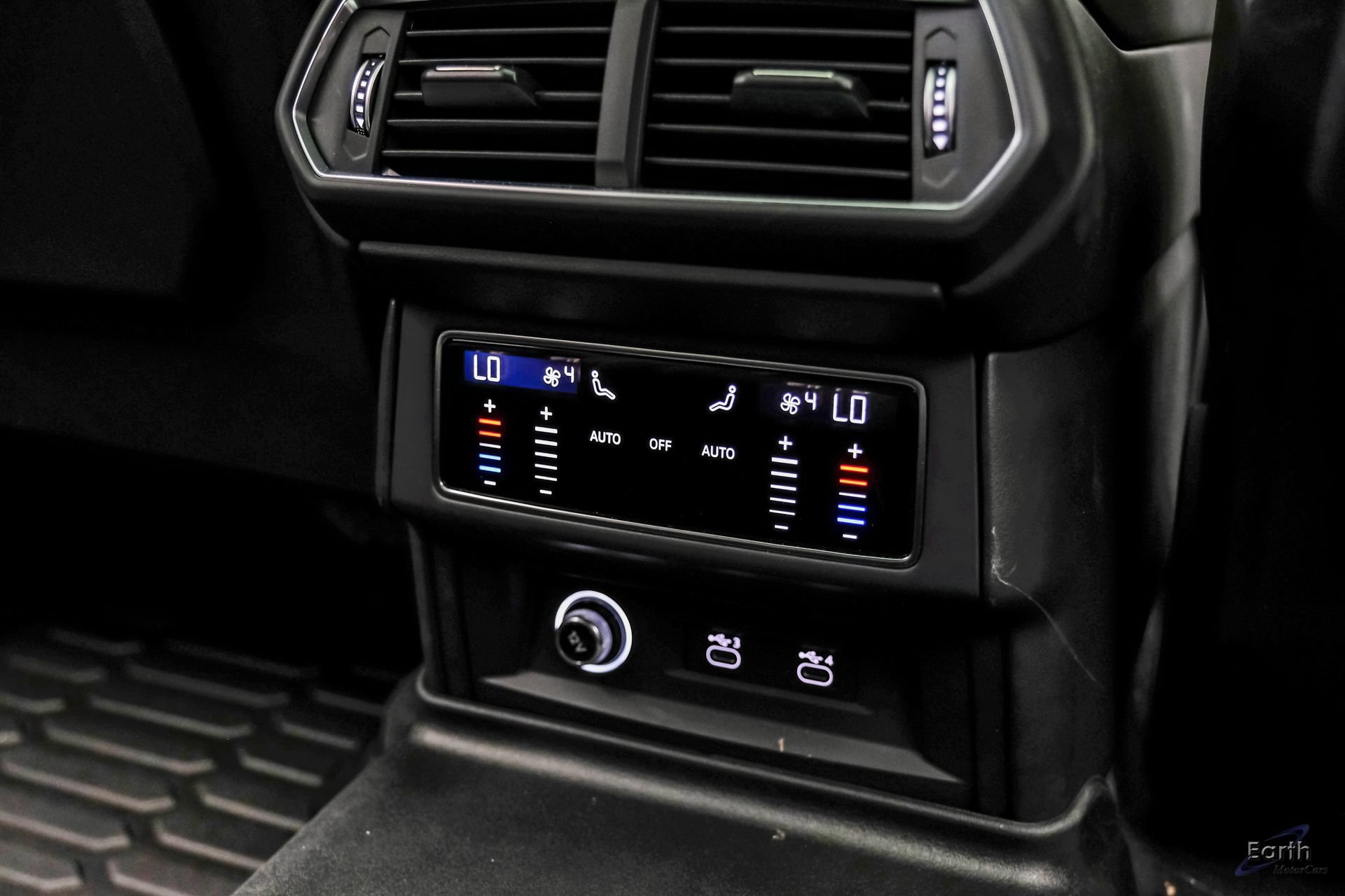 Used 2022 Lamborghini Urus AWD/4WD image 83