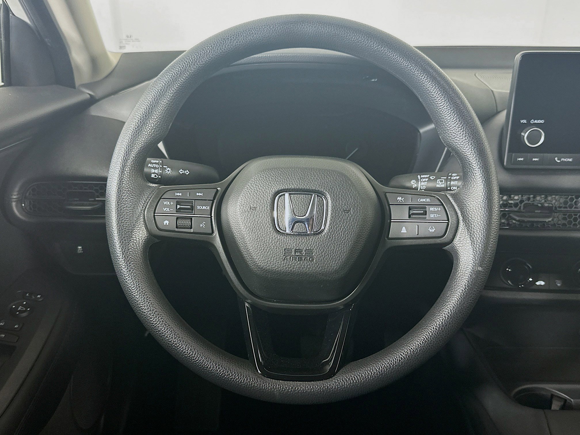 Used 2025 Honda HR-V LX image 18