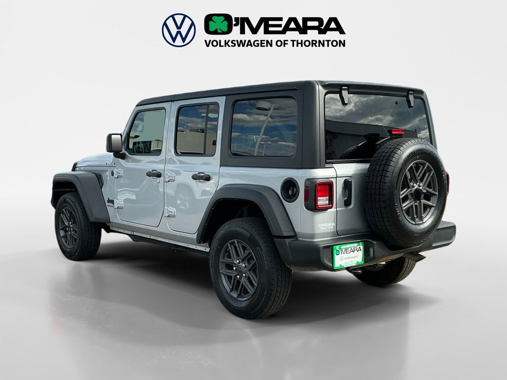 Used 2024 Jeep Wrangler Sport S image 3