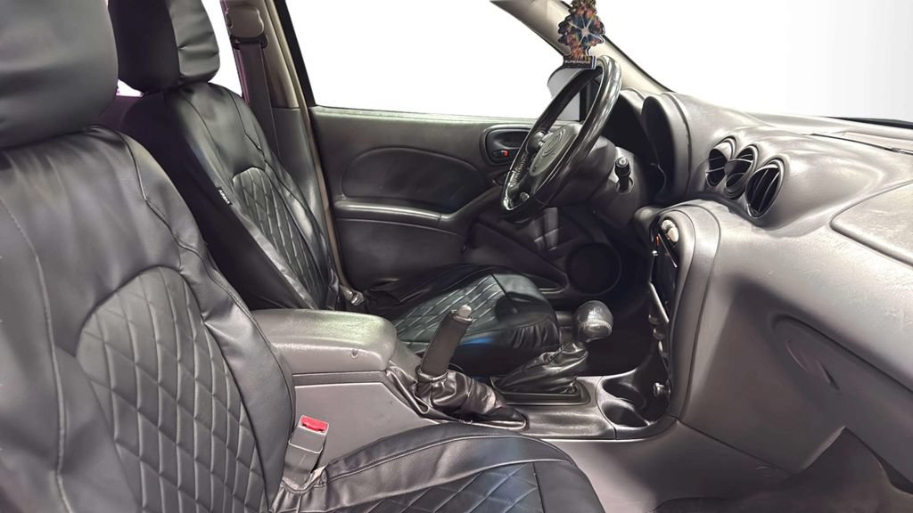 Used 2004 Pontiac Grand Am GT FWD image 10