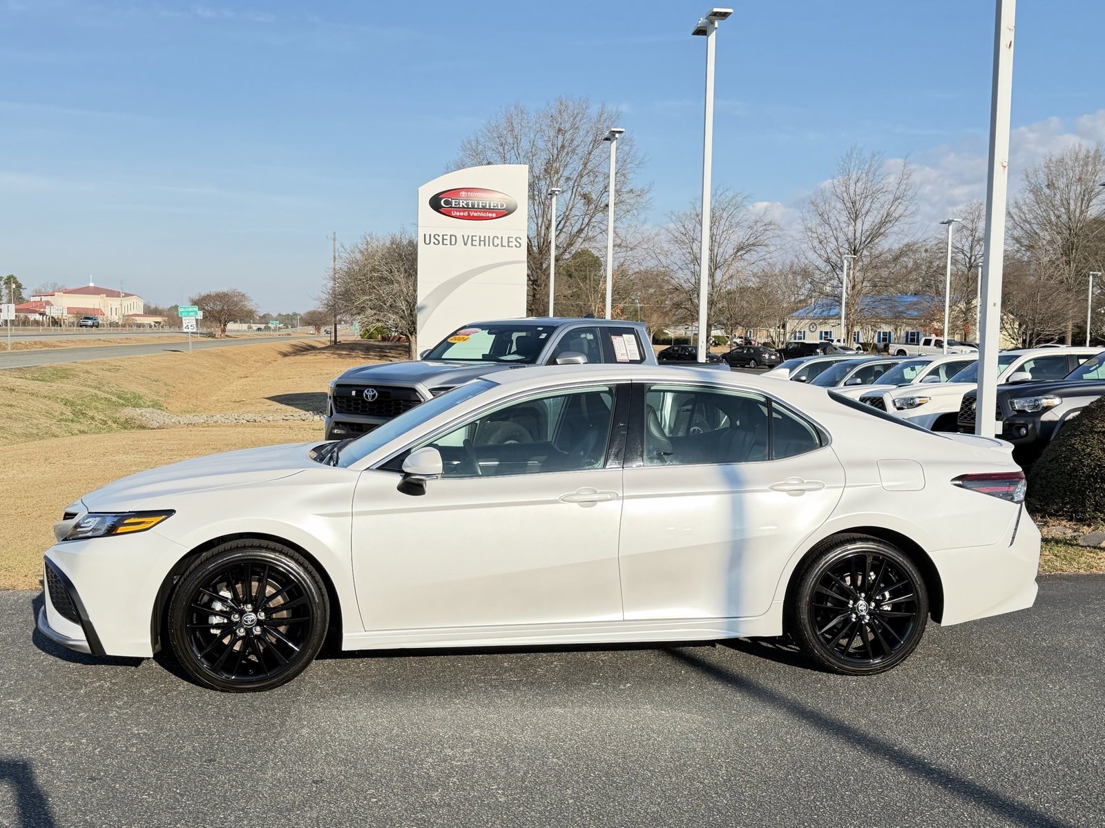 Used 2024 Toyota Camry XSE image 13