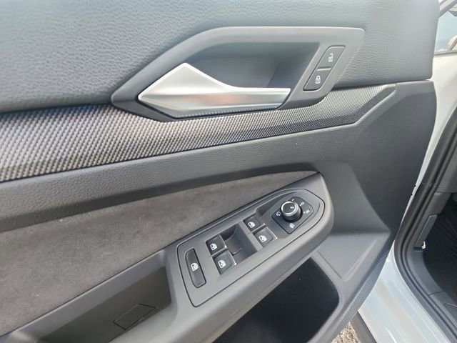 New 2025 Volkswagen GTI SE image 14