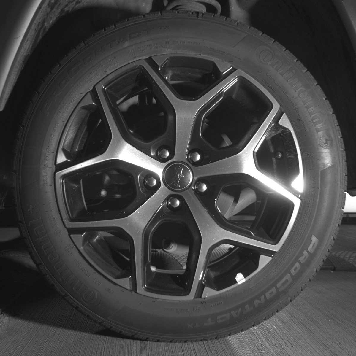 Used 2025 Jeep Compass Limited image 14