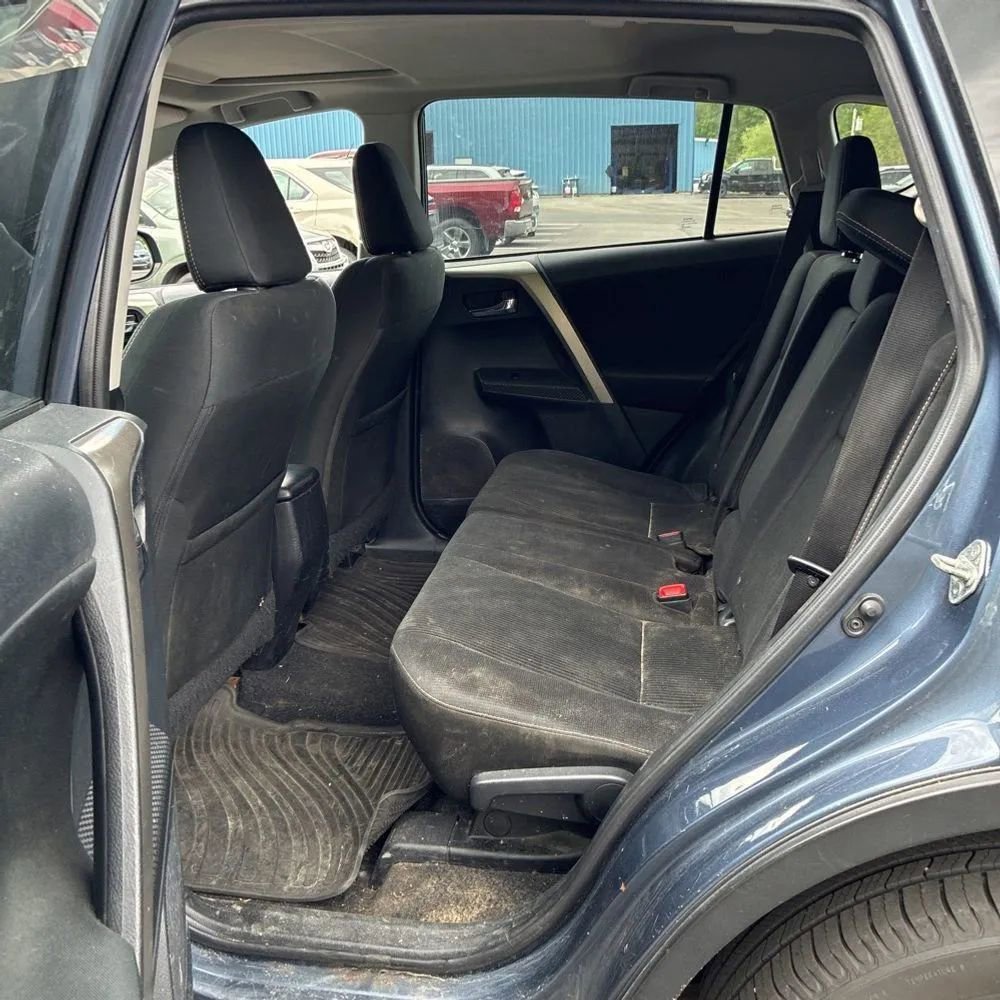 Used 2014 Toyota RAV4 XLE AWD/4WD image 24