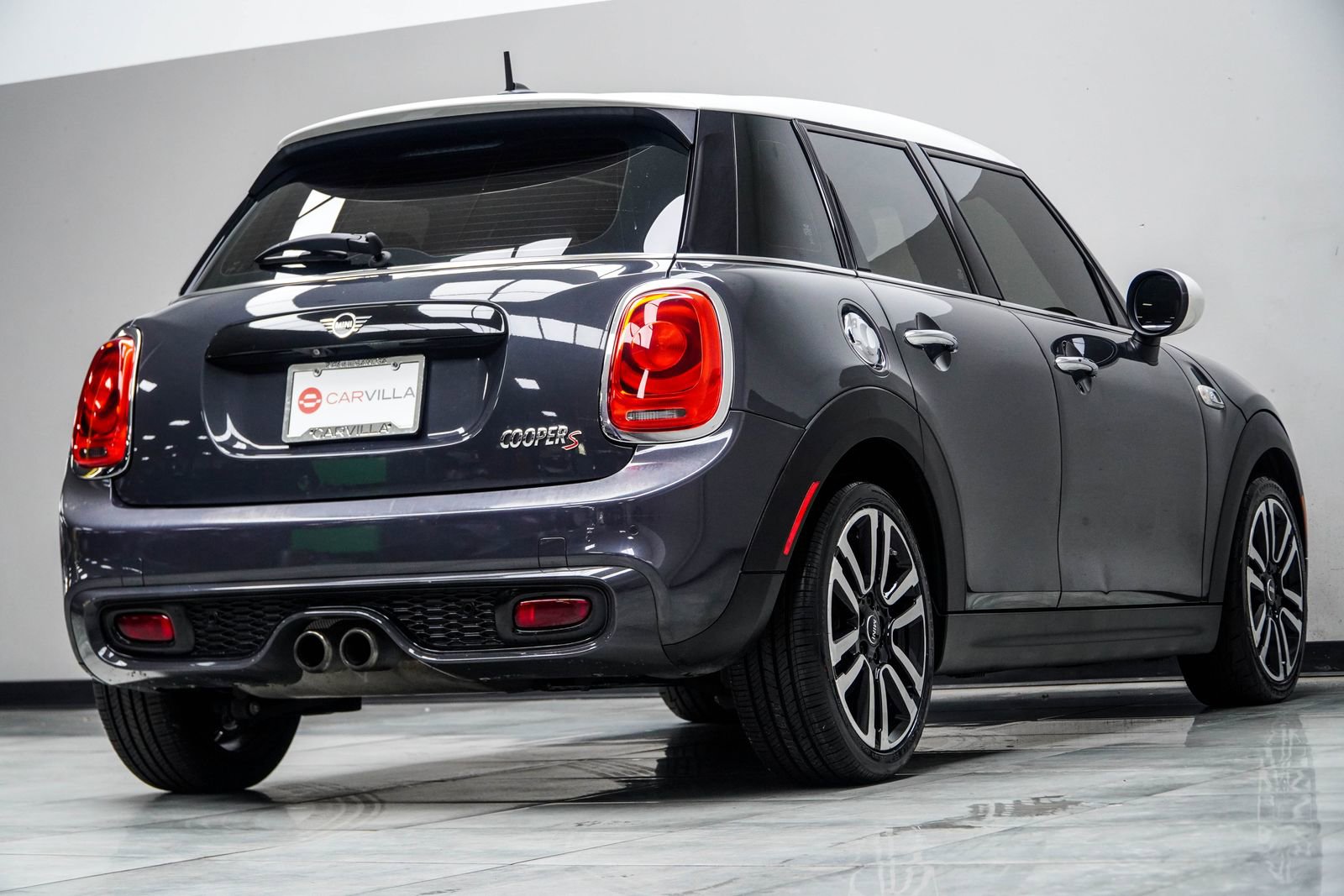 Used 2019 MINI Cooper S image 12