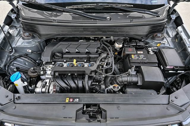 Certified 2025 Hyundai Venue SEL image 29