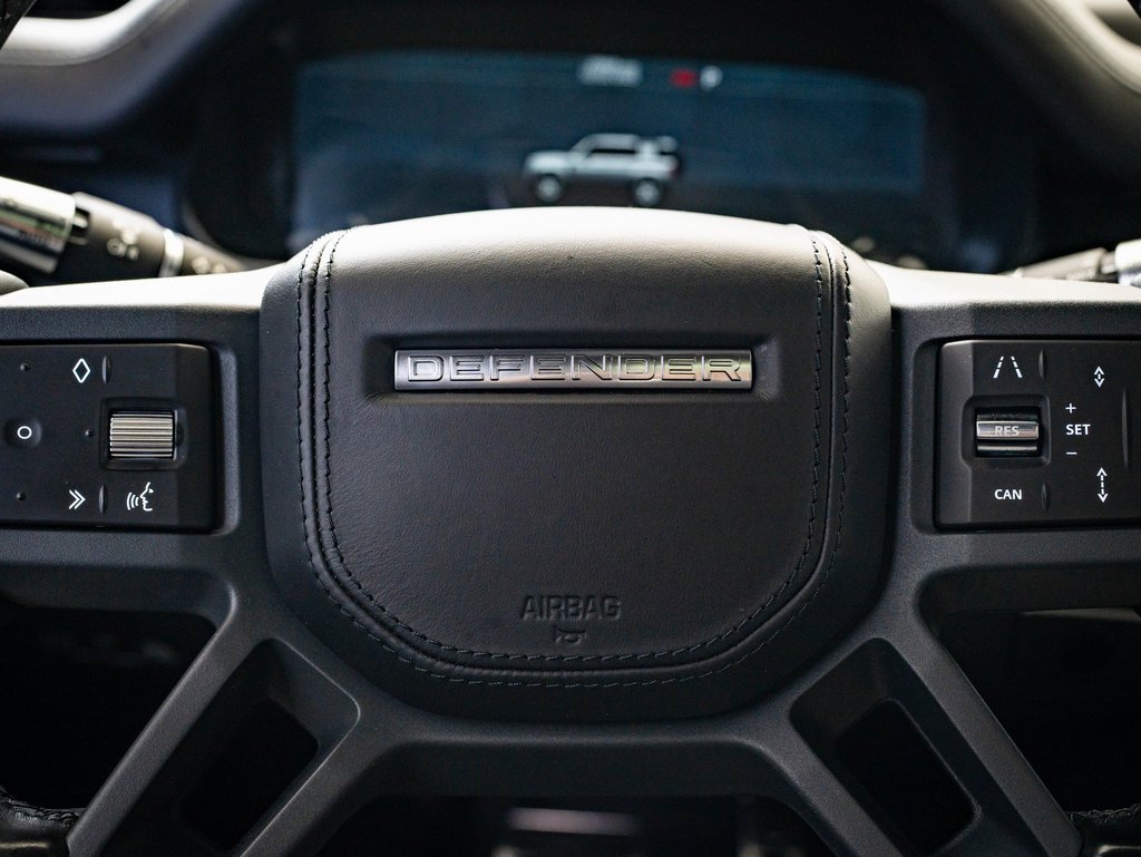 Used 2021 Land Rover Defender 110 X image 28