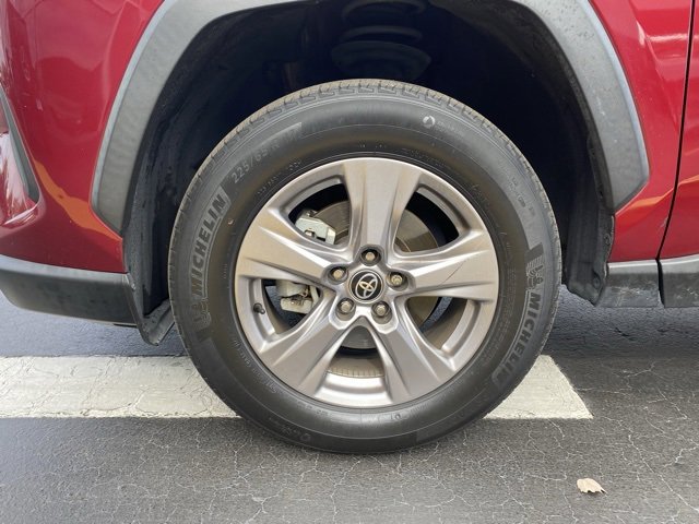 Used 2022 Toyota RAV4 XLE image 10