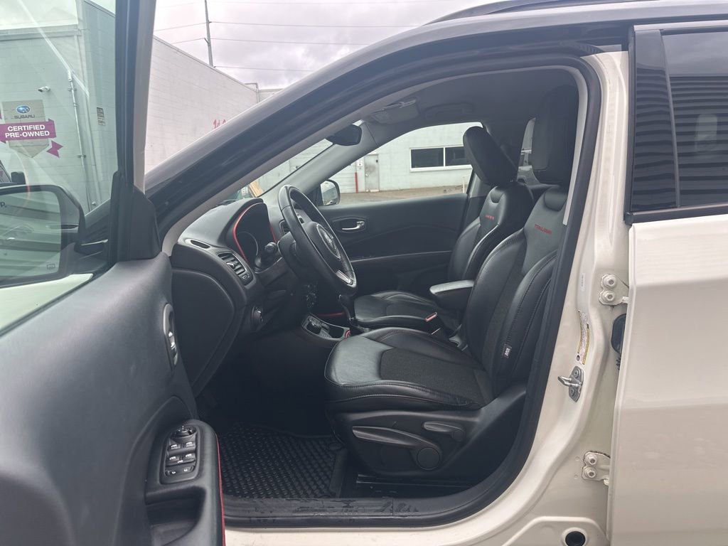 Used 2019 Jeep Compass Trailhawk w/ Safety & Security Group AWD/4WD image 15