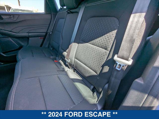 Certified 2024 Ford Escape Active FWD image 18