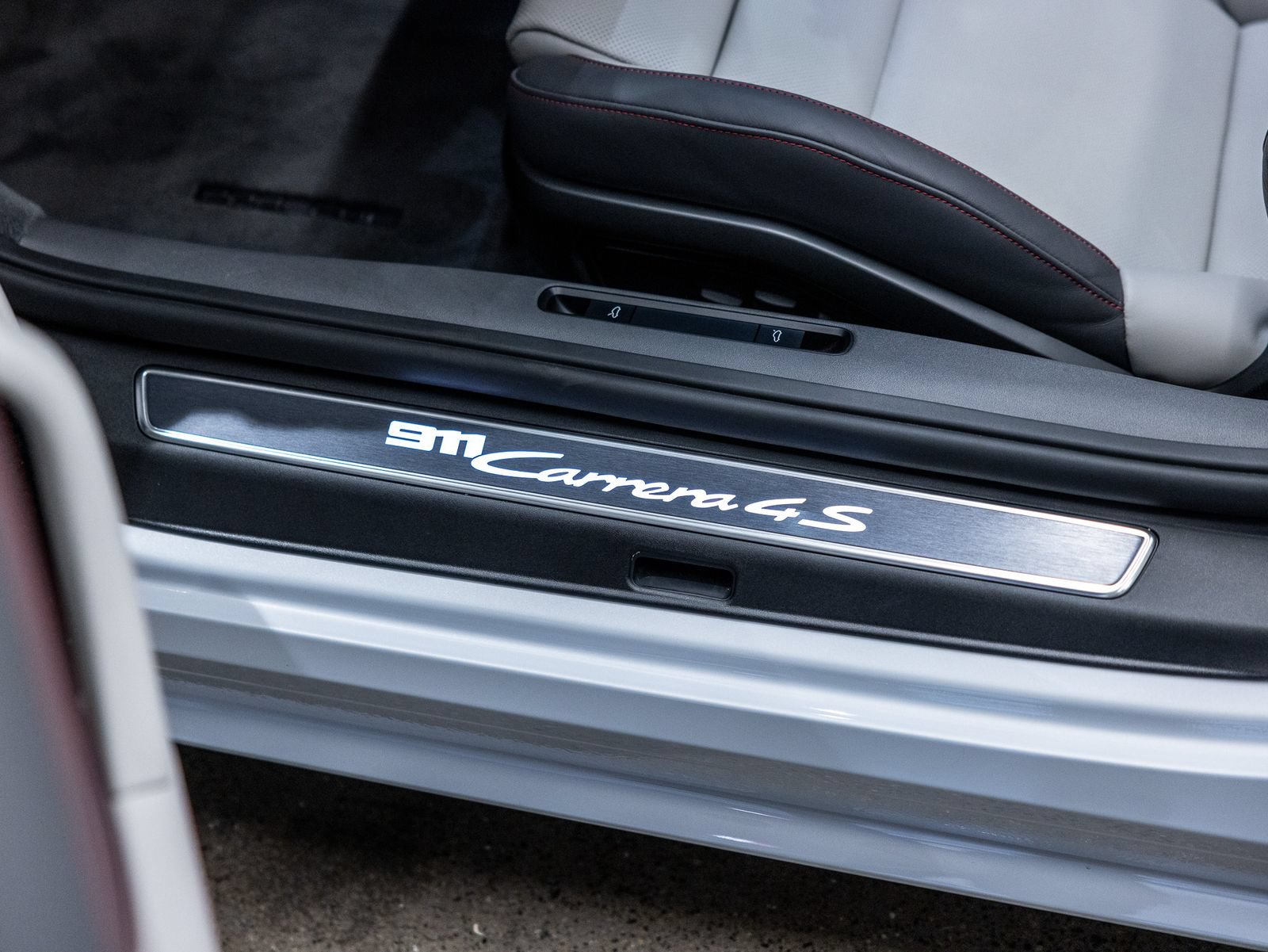 Certified 2026 Porsche 911 Carrera 4S AWD/4WD image 27