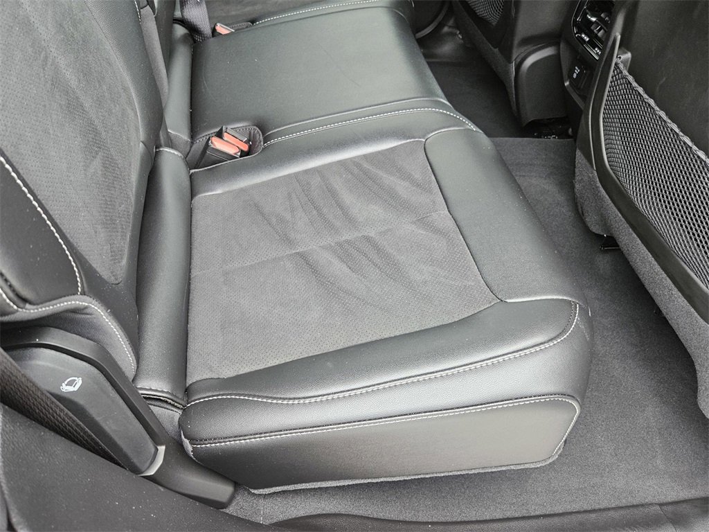 Used 2024 Jeep Grand Cherokee Altitude image 32