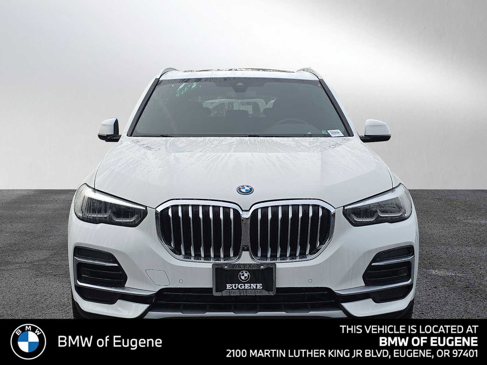 Used 2023 BMW X5 xDrive45e w/ Climate Comfort Package image 8