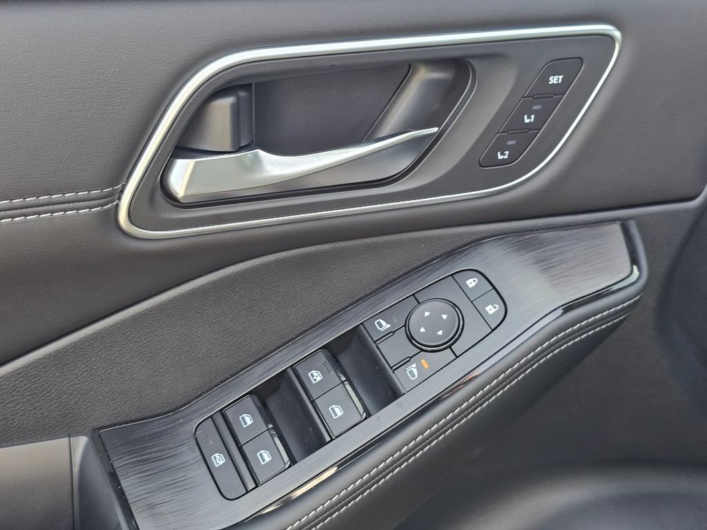 New 2026 Nissan Rogue Platinum AWD/4WD image 30