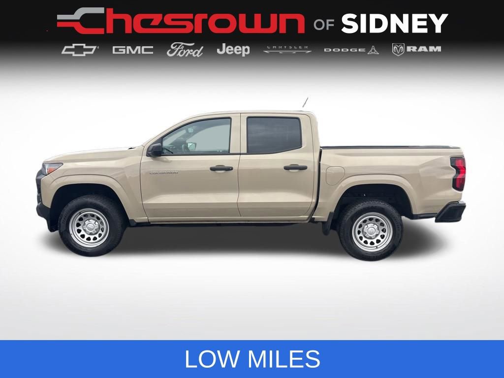 Used 2024 Chevrolet Colorado W/T image 2