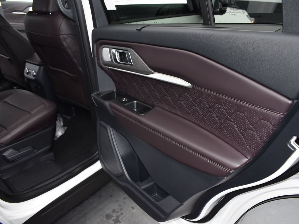 Used 2025 Ford Explorer Platinum w/ Ultimate Package RWD image 20