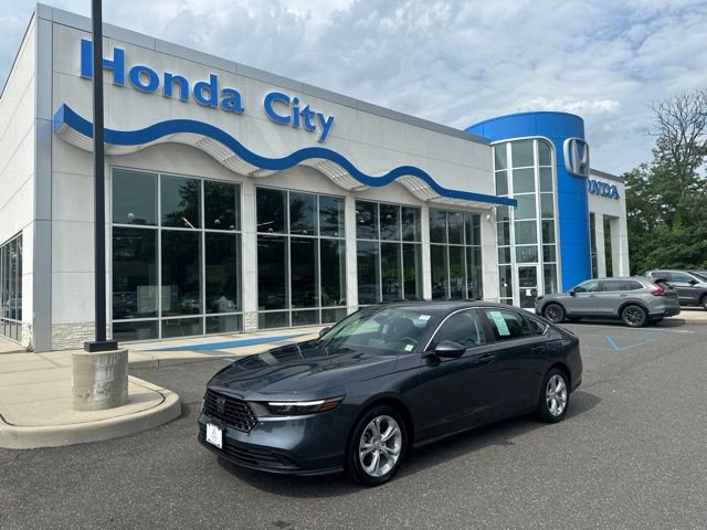 Used 2023 Honda Accord LX image 2