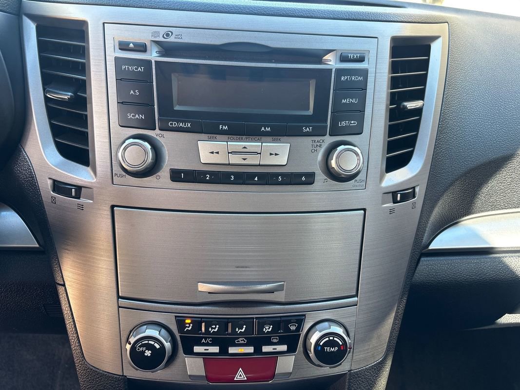 Used 2012 Subaru Outback 2.5i Premium w/ All-Weather Pkg image 18