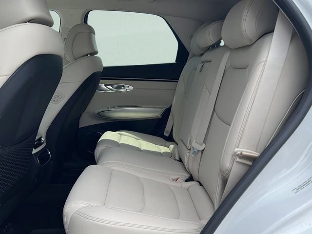 Certified 2023 Genesis GV70 2.5T w/ Select Package AWD/4WD image 13