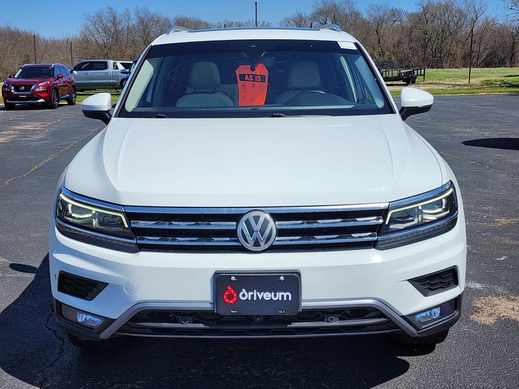 Used 2019 Volkswagen Tiguan SEL Premium image 2