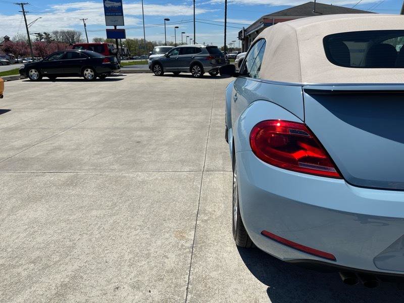 Used 2015 Volkswagen Beetle 1.8T FWD image 14