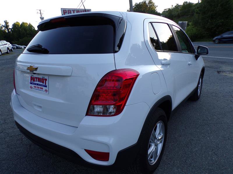 Used 2020 Chevrolet Trax LS w/ Fleet Convenience Package FWD image 8
