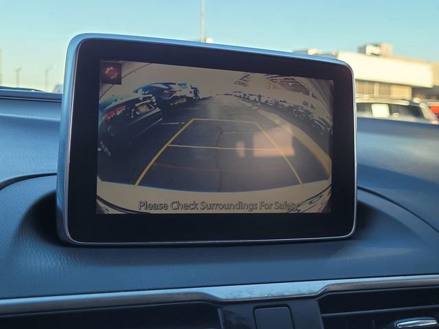 Used 2016 MAZDA MAZDA3 i Touring w/ Popular Equipment Package image 10