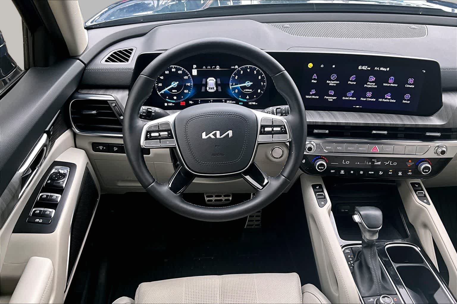 Used 2025 Kia Telluride SX AWD/4WD image 6