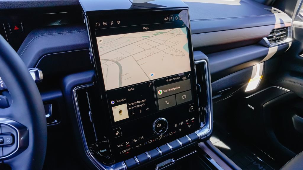 New 2026 GMC Yukon Denali w/ Sun & Power Step Package image 20