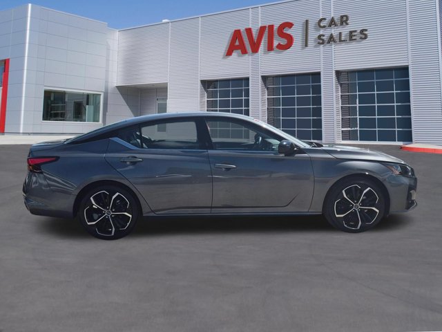 Used 2025 Nissan Altima 2.5 SR FWD image 4