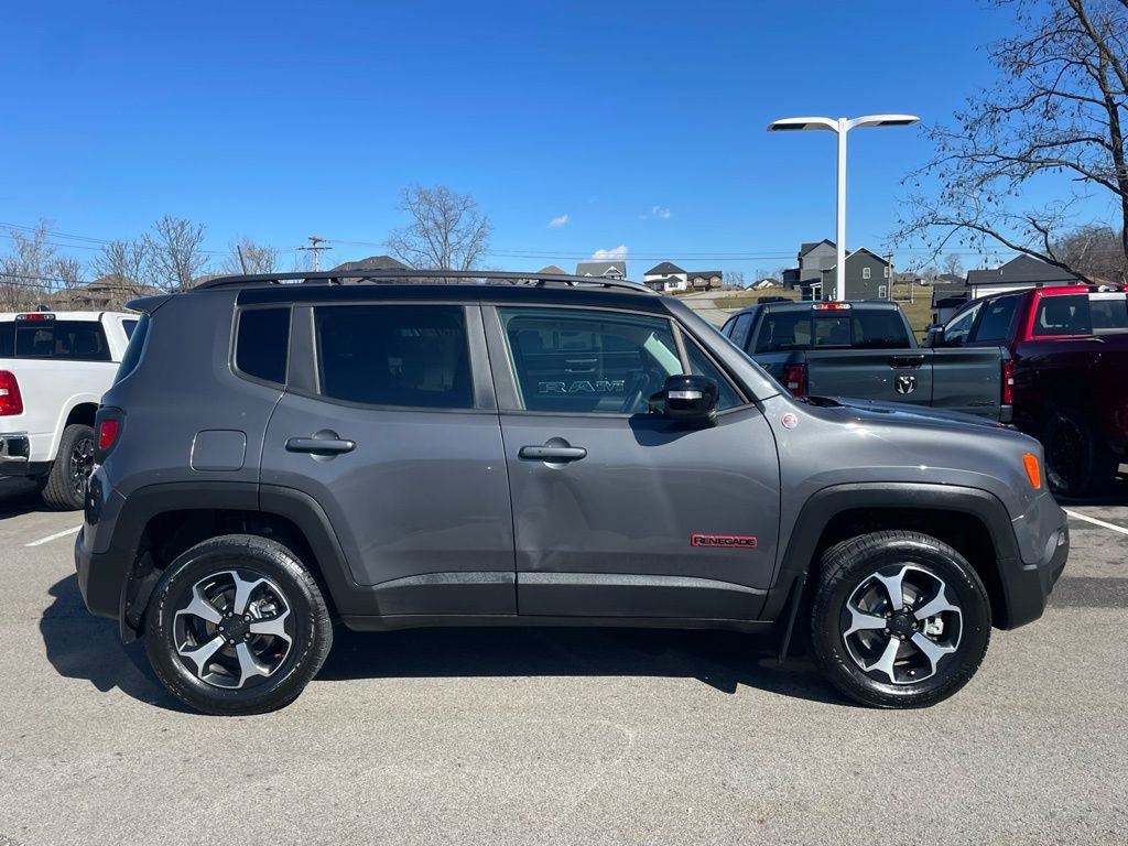 Used 2022 Jeep Renegade Trailhawk image 3