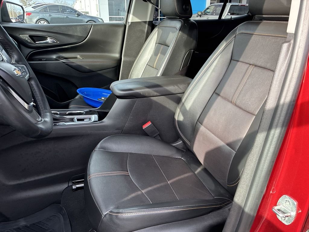 Used 2023 Chevrolet Equinox Premier AWD/4WD image 11