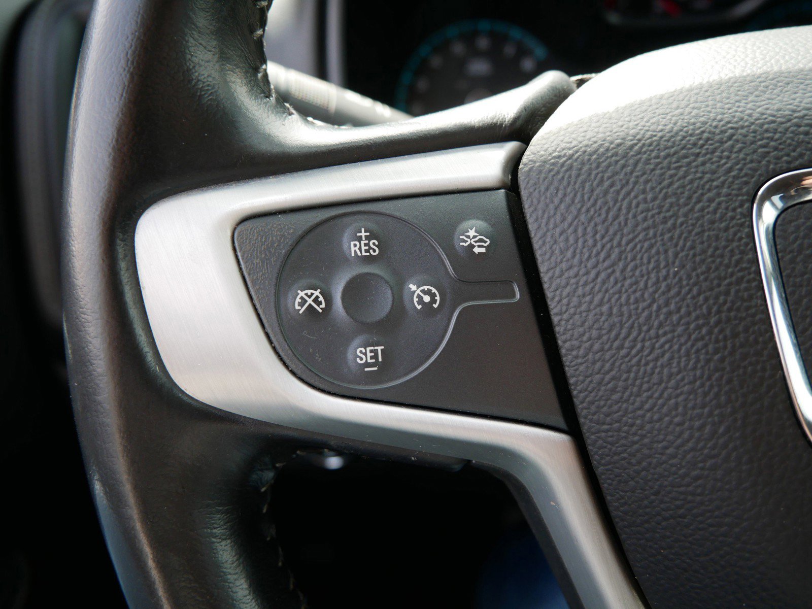 Used 2018 GMC Canyon SLT w/ Driver Alert Package image 28