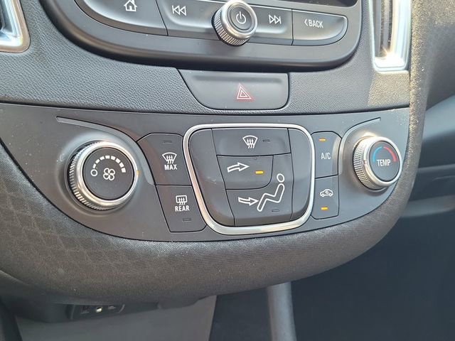 Used 2018 Chevrolet Malibu LT FWD image 26
