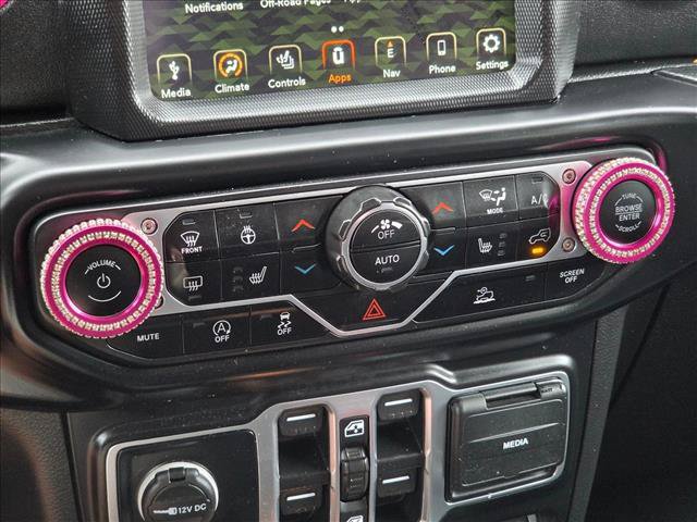 Used 2022 Jeep Wrangler Unlimited Sahara w/ LED Lighting Group AWD/4WD image 29