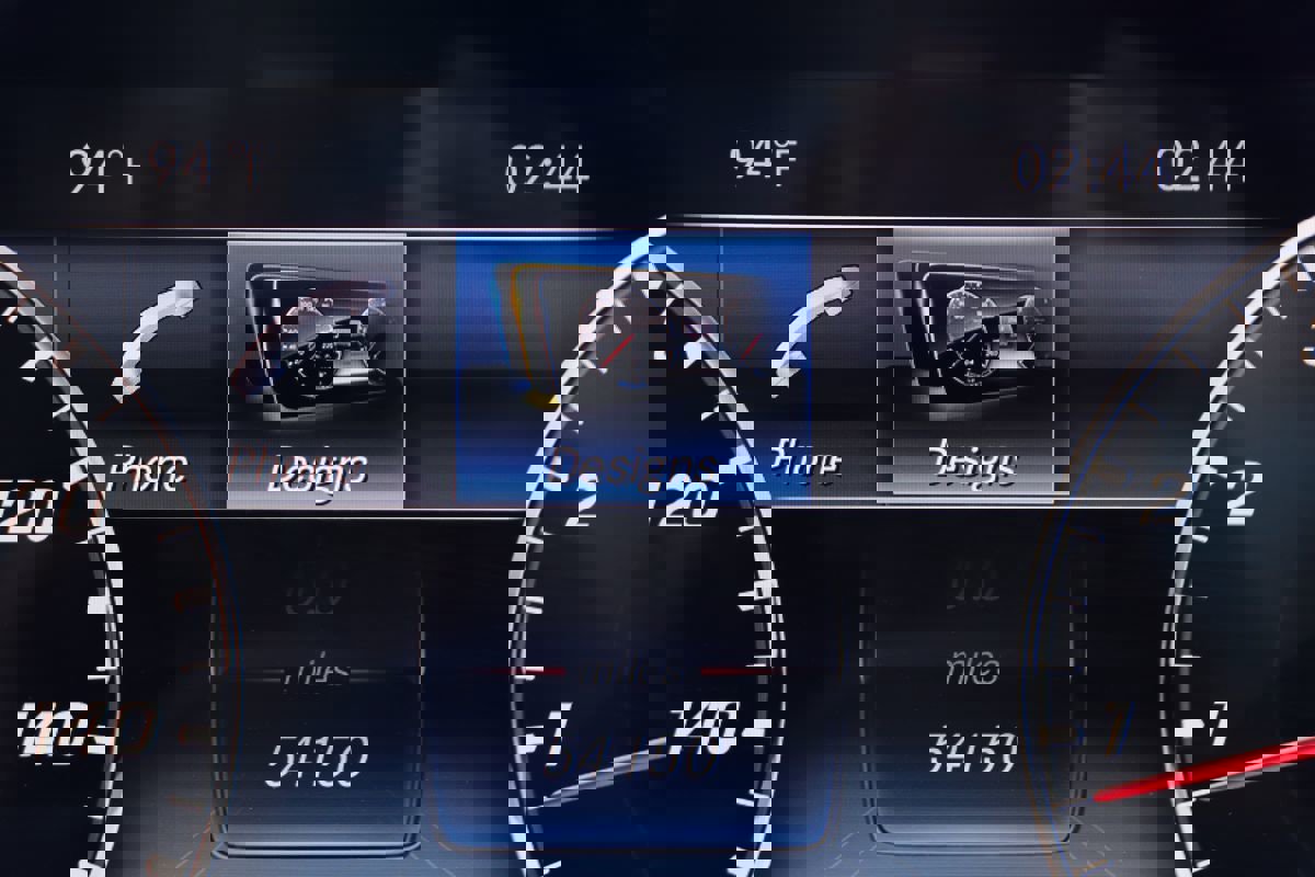 Used 2018 Mercedes-Benz S 560 4MATIC Sedan image 20