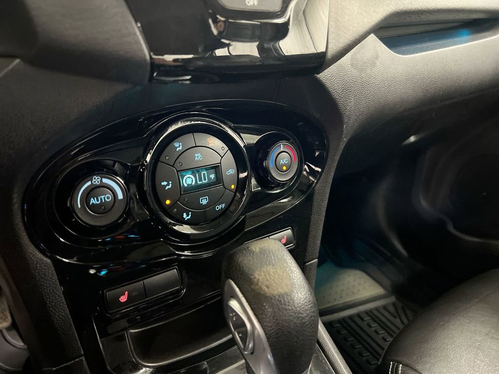 Used 2016 Ford Fiesta Titanium FWD image 16