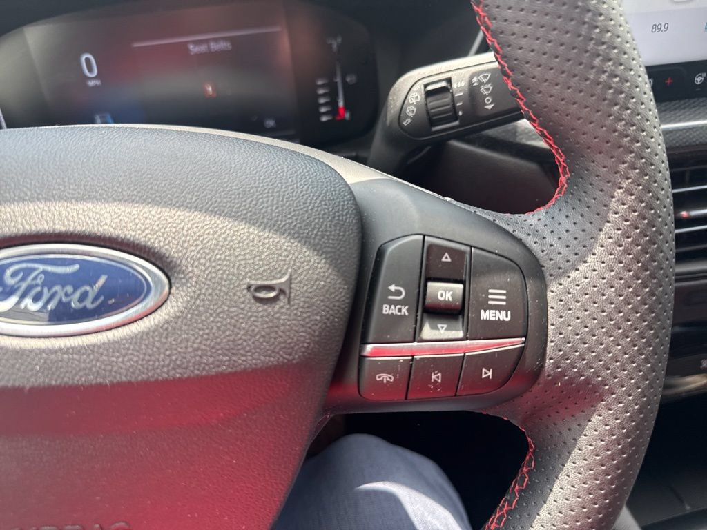 Used 2024 Ford Escape ST-Line w/ Tech Pack #1 AWD/4WD image 13
