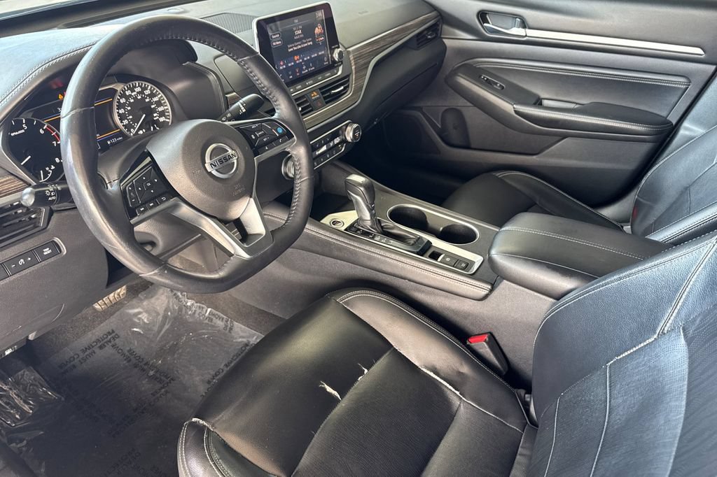 Used 2019 Nissan Altima 2.0 Platinum FWD image 9