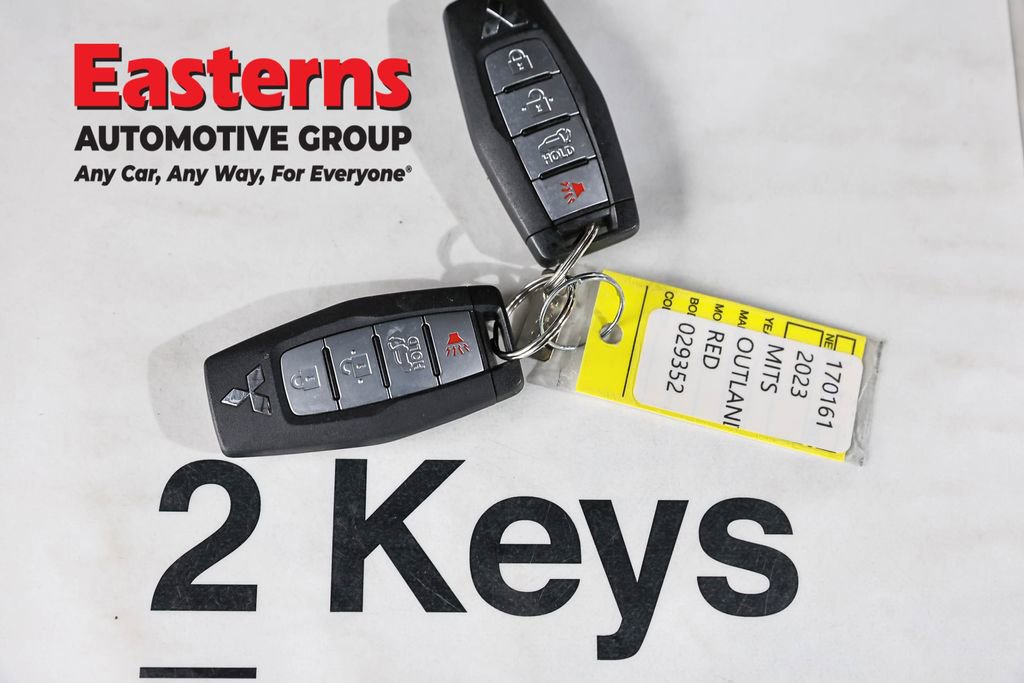 Used 2023 Mitsubishi Outlander SEL AWD/4WD image 26