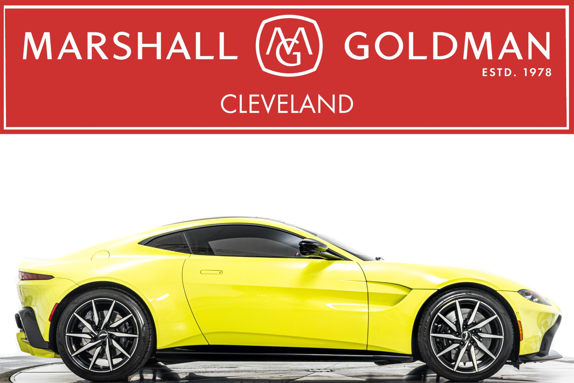 Used 2019 Aston Martin V8 Vantage Coupe RWD video 1