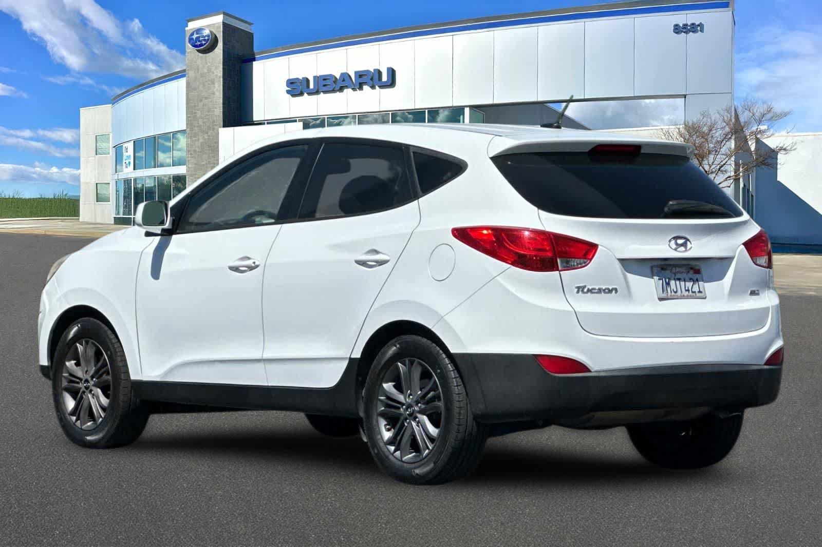 Used 2015 Hyundai Tucson GLS w/ Option Group 02 AWD/4WD image 8
