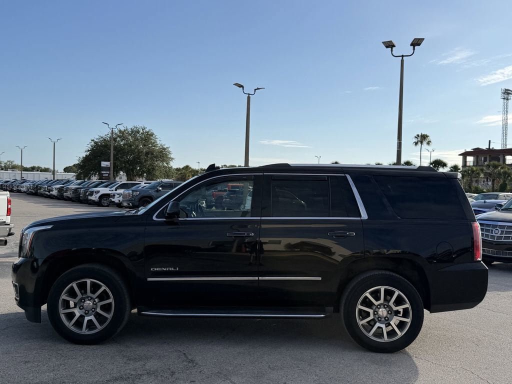 Used 2018 GMC Yukon Denali AWD/4WD image 8