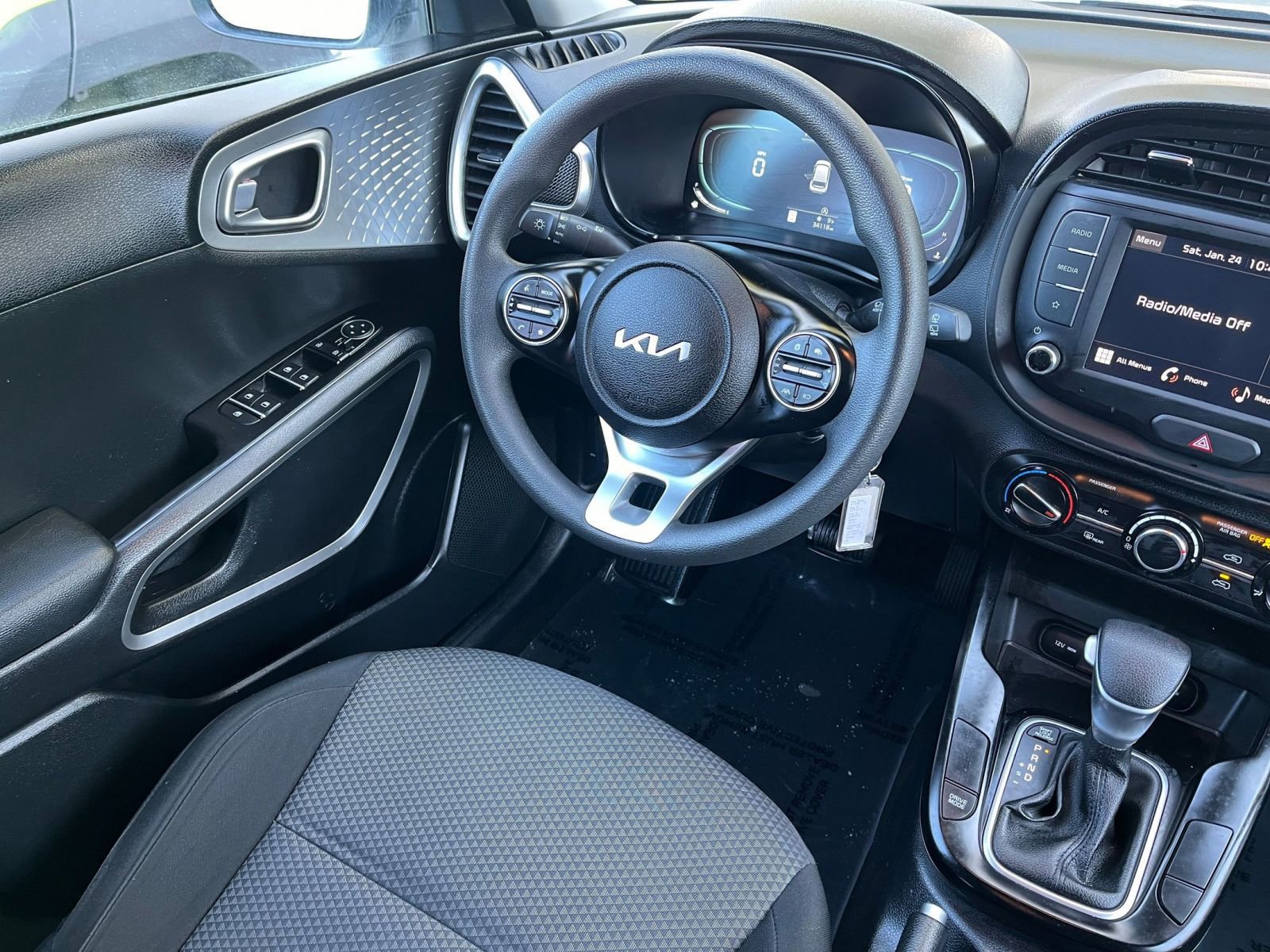 Used 2025 Kia Soul LX w/ LX Technology Package image 31