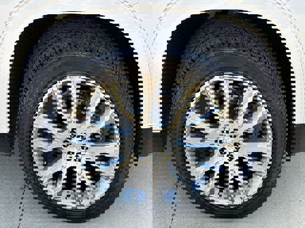 Used 2025 GMC Acadia Denali w/ Super Cruise Package image 37