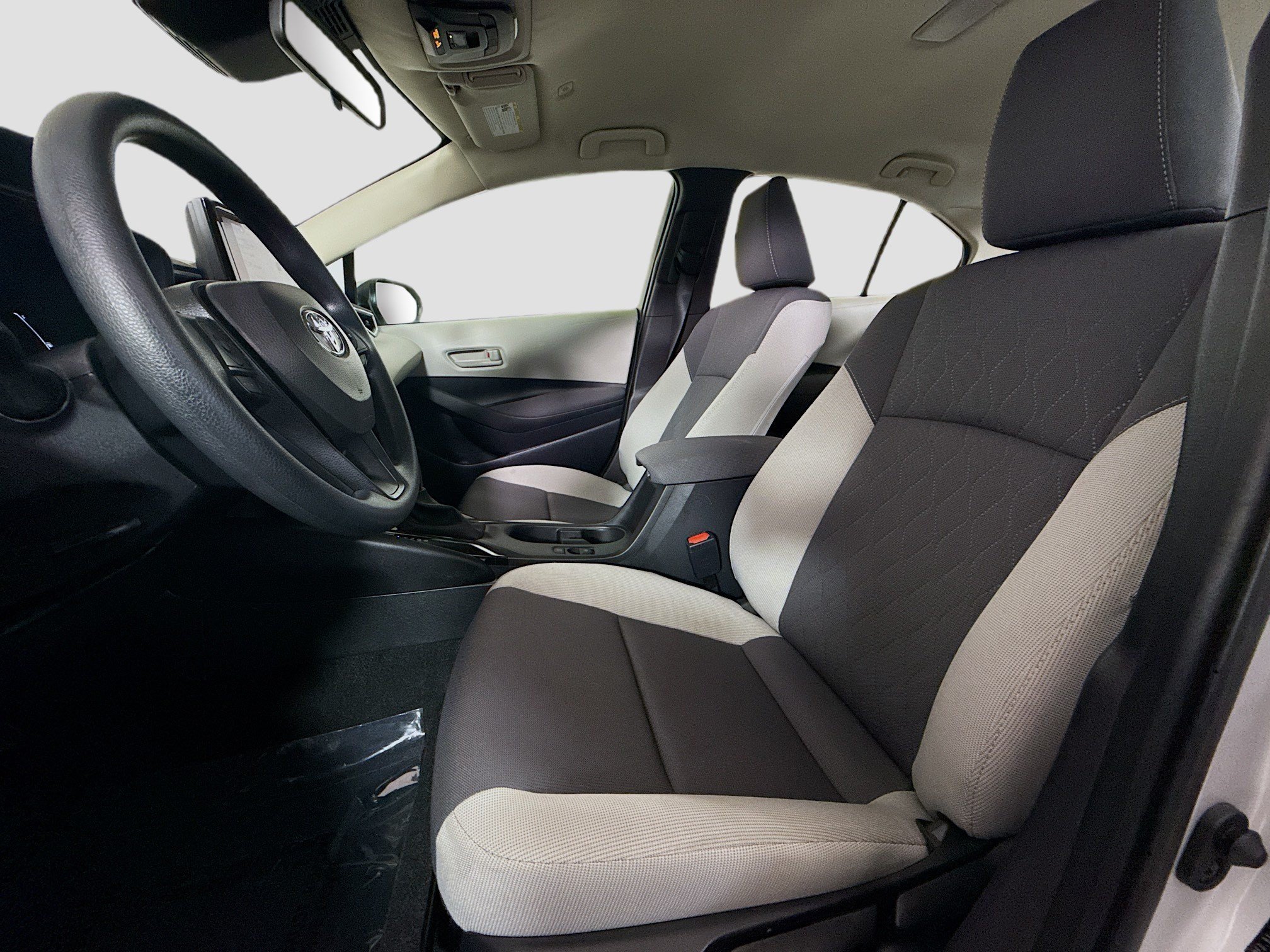 Used 2026 Toyota Corolla LE FWD image 21