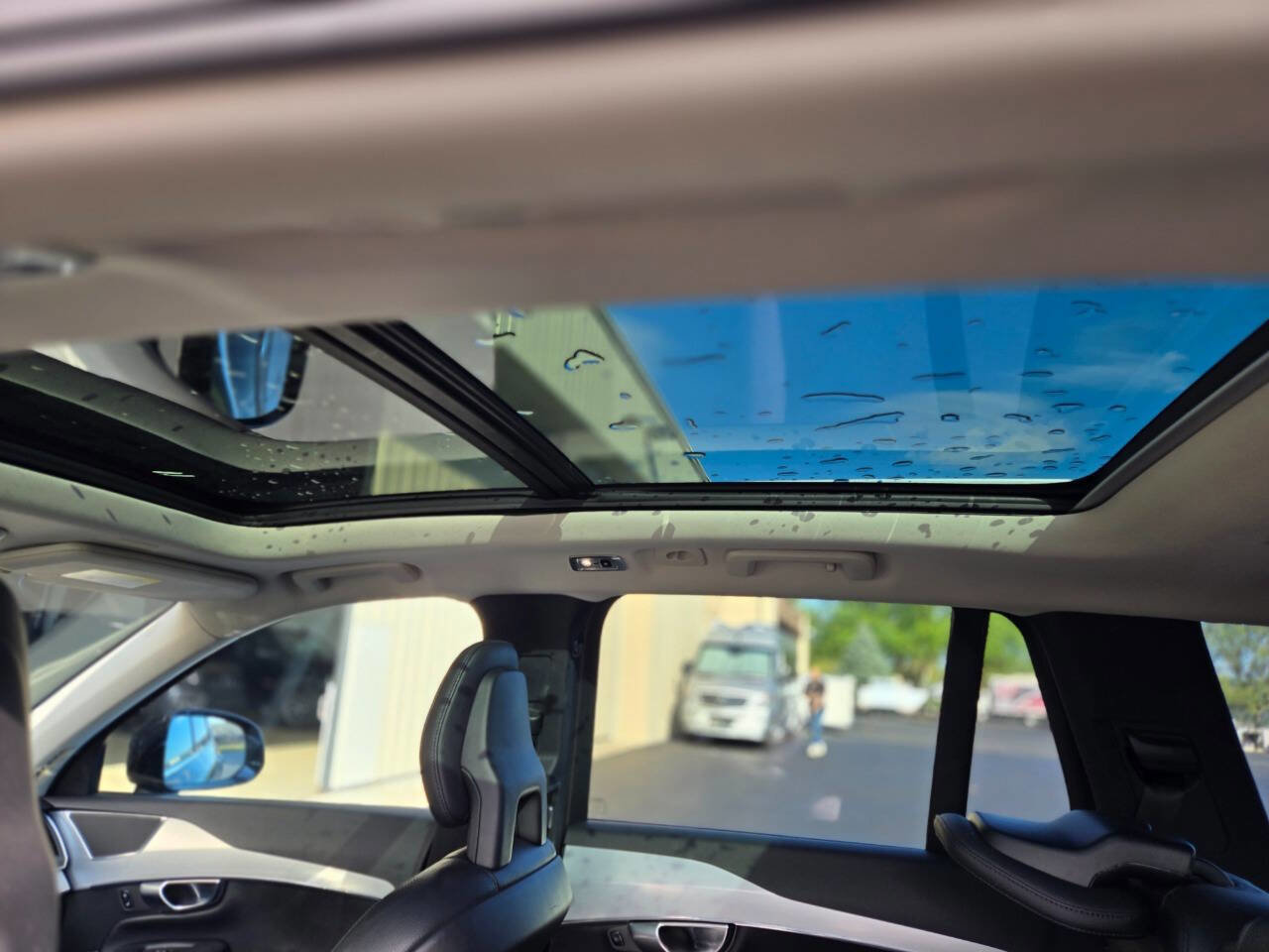 Used 2018 Volvo XC90 T5 Momentum image 21