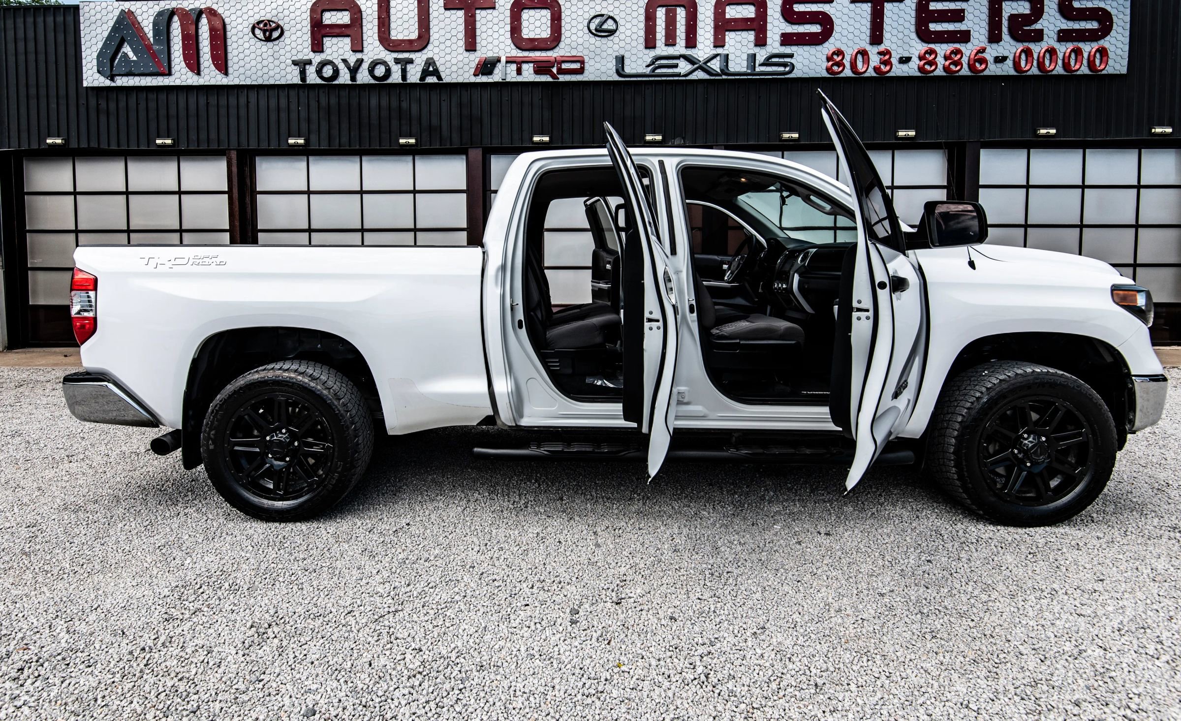 Used 2018 Toyota Tundra SR5 RWD image 23