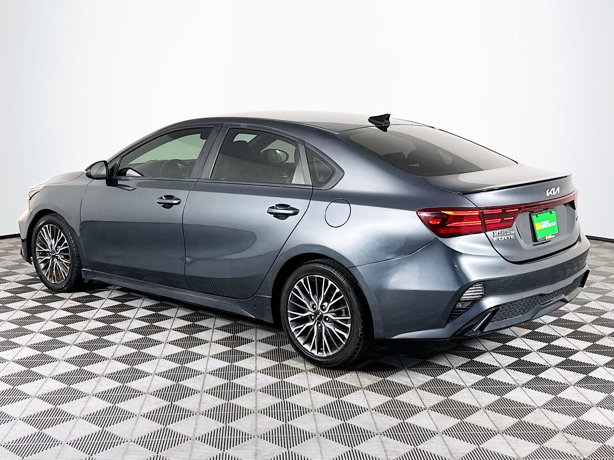 Used 2022 Kia Forte GT-Line FWD image 6